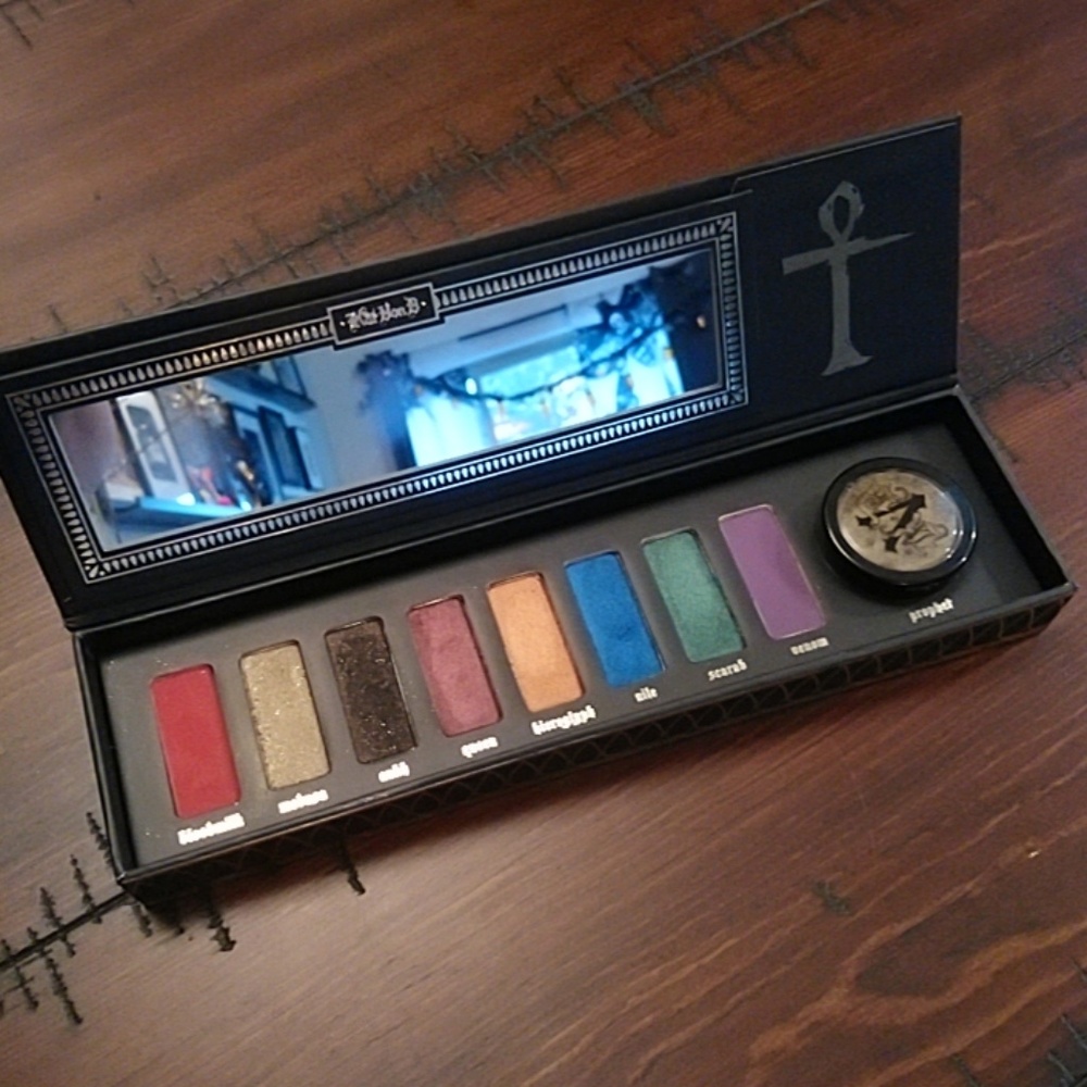 Kat Von D Serpentine Palette